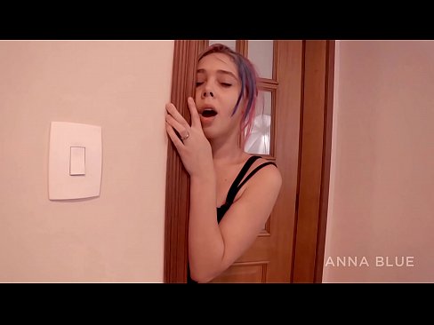 ❤️ Мен ағама қайта оралдым. Мен оның құрбысымен жыныстық қатынасқа түстім. лесбияндық қайтарым. ❤ Қатты порно бойынша бізде ❤